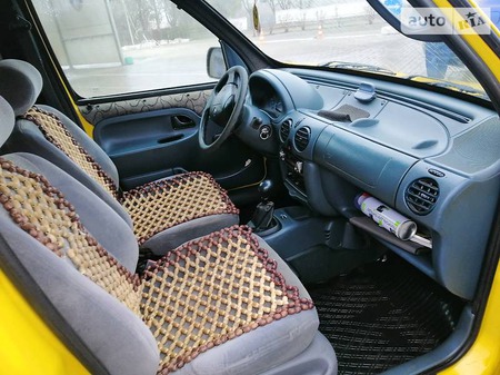 Renault Kangoo 2000  випуску Луцьк з двигуном 1.9 л дизель мінівен механіка за 3700 долл. 