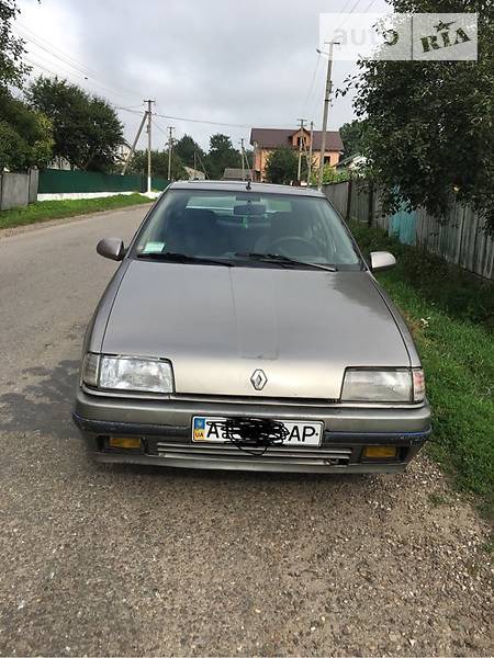 Renault 19 1990  випуску Івано-Франківськ з двигуном 1.4 л бензин хэтчбек механіка за 1600 євро 