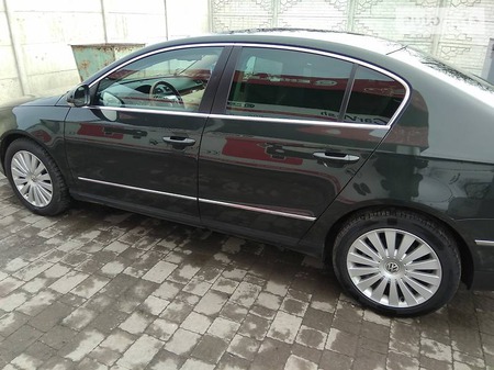 Volkswagen Passat 2007  випуску Львів з двигуном 0 л дизель седан механіка за 8850 долл. 