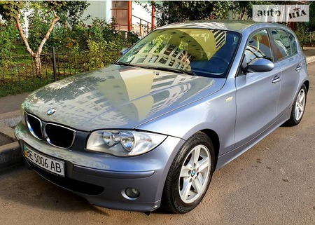 BMW 118 2005  випуску Одеса з двигуном 2 л бензин хэтчбек автомат за 8500 долл. 