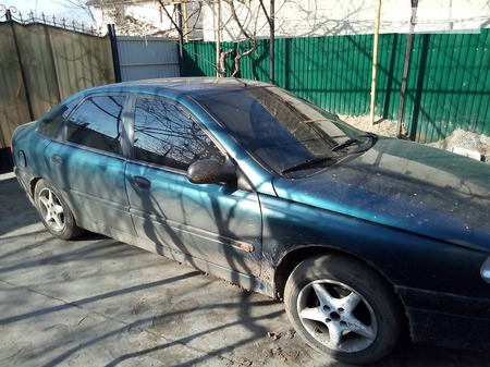 Renault Laguna 1995  випуску Одеса з двигуном 0 л газ хэтчбек механіка за 500 долл. 