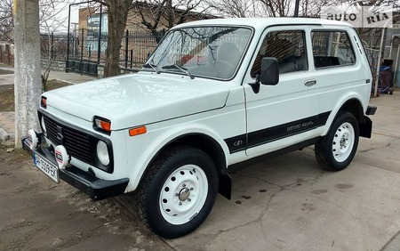 Lada 21213 2004  випуску Запоріжжя з двигуном 0 л газ позашляховик механіка за 2999 долл. 