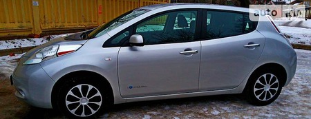 Nissan Leaf 2015  випуску Дніпро з двигуном 0 л електро хэтчбек автомат за 14100 долл. 