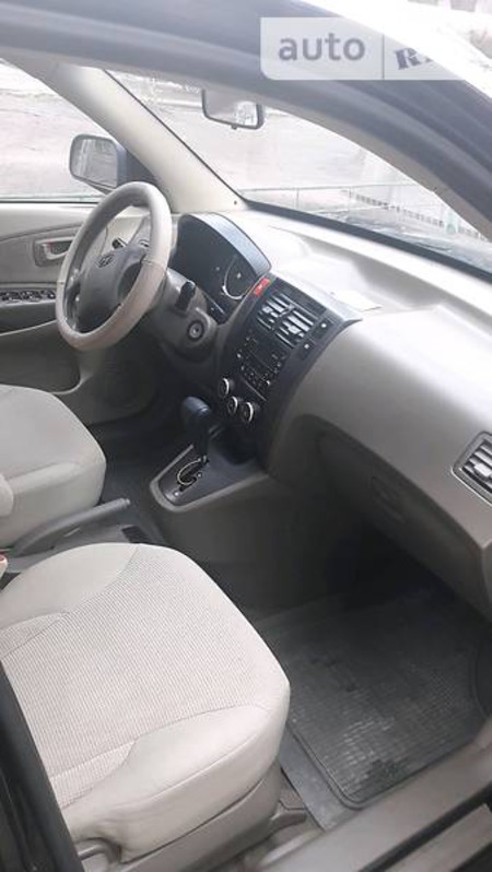 Hyundai Tucson 2008  випуску Одеса з двигуном 2 л бензин позашляховик автомат за 9300 долл. 