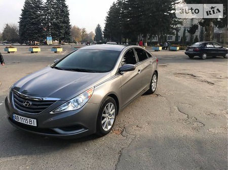 Hyundai Sonata 2011  випуску Вінниця з двигуном 2.4 л газ седан механіка за 10600 долл. 