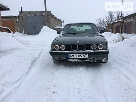 BMW 525 1989  випуску Житомир з двигуном 2.5 л газ седан механіка за 2300 долл. 
