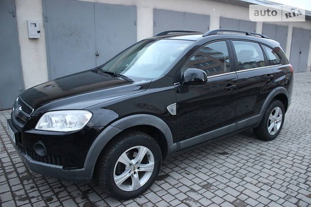 Chevrolet Captiva 2008  випуску Івано-Франківськ з двигуном 0 л дизель позашляховик механіка за 9400 долл. 