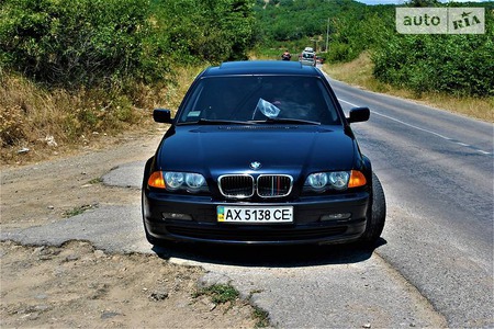 BMW 323 2000  випуску Харків з двигуном 2.2 л бензин седан механіка за 7500 долл. 