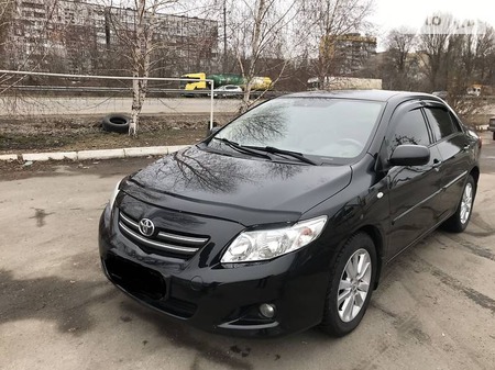 Toyota Corolla 2007  випуску Дніпро з двигуном 1.6 л газ седан механіка за 7600 долл. 