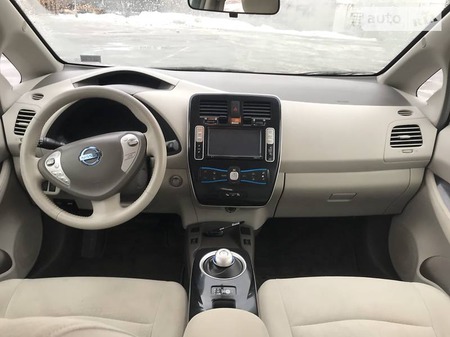 Nissan Leaf 2012  випуску Чернівці з двигуном 0 л електро хэтчбек автомат за 9600 долл. 