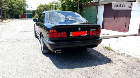 BMW 525 1994  випуску Донецьк з двигуном 2.5 л бензин седан механіка за 4200 долл. 