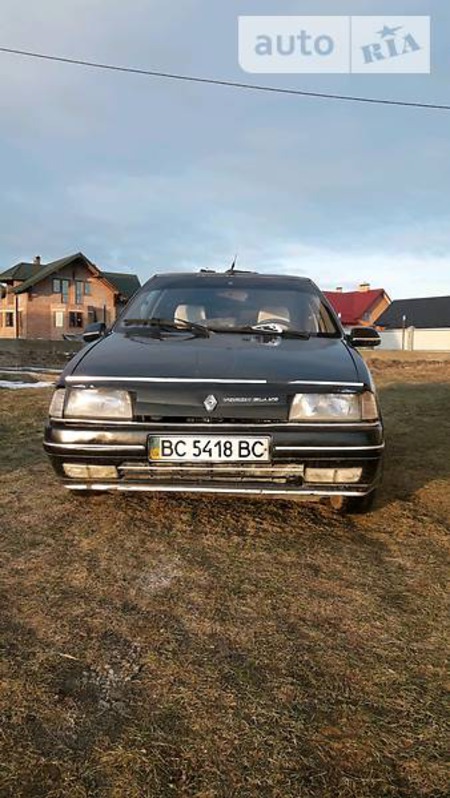 Renault 19 1989  випуску Львів з двигуном 1.4 л бензин хэтчбек механіка за 750 долл. 