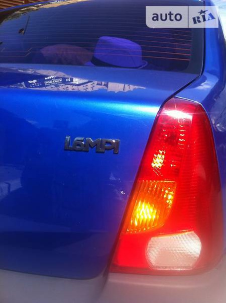 Dacia Logan 2006  випуску Київ з двигуном 1.6 л бензин седан механіка за 4500 долл. 