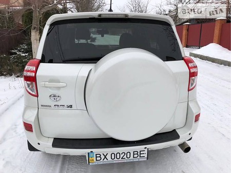 Toyota RAV 4 2011  випуску Хмельницький з двигуном 2 л бензин позашляховик автомат за 17000 долл. 