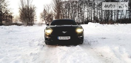 Ford Mustang 2015  випуску Чернігів з двигуном 2.3 л газ купе автомат за 23400 долл. 