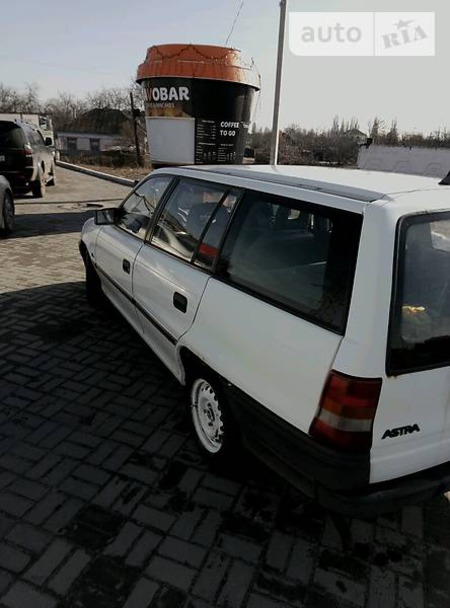 Opel Astra 1993  випуску Дніпро з двигуном 1.4 л газ універсал механіка за 2500 долл. 