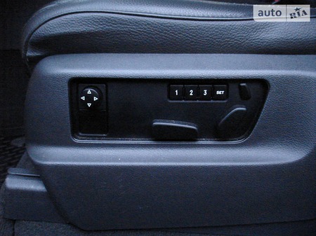 Volkswagen Touareg 2010  випуску Черкаси з двигуном 3 л дизель позашляховик автомат за 19500 долл. 