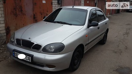 Daewoo Lanos 2003  випуску Миколаїв з двигуном 0 л газ седан механіка за 4200 долл. 