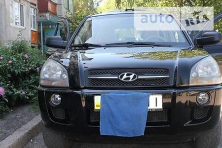 Hyundai Tucson 2007  випуску Донецьк з двигуном 2 л газ позашляховик автомат за 9500 долл. 