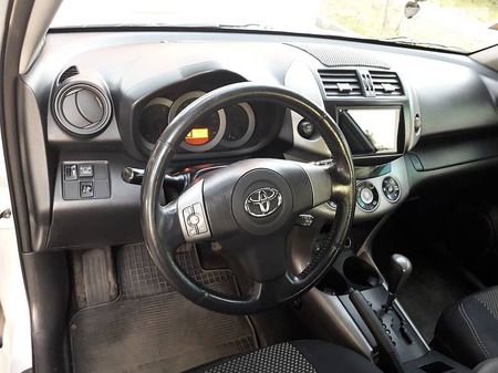 Toyota RAV 4 2006  випуску Харків з двигуном 2 л газ позашляховик автомат за 10999 долл. 