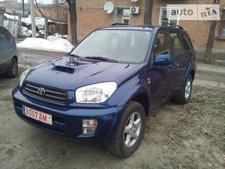 Toyota RAV 4 2002  випуску Харків з двигуном 2 л дизель позашляховик механіка за 8000 долл. 