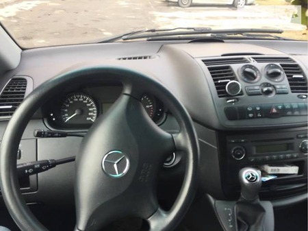 Mercedes-Benz Vito 2013  випуску Львів з двигуном 2.2 л дизель мінівен автомат за 18500 долл. 
