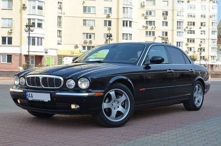 Jaguar XJ 2004  випуску Київ з двигуном 3 л бензин седан автомат за 16900 долл. 