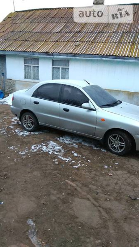 Daewoo Lanos 2003  випуску Донецьк з двигуном 0 л газ седан  за 3000 долл. 