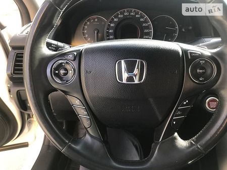 Honda Accord 2014  випуску Кропивницький з двигуном 0 л газ седан автомат за 18500 долл. 