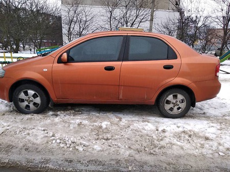 Chevrolet Aveo 2006  випуску Хмельницький з двигуном 1.5 л газ седан автомат за 4100 долл. 