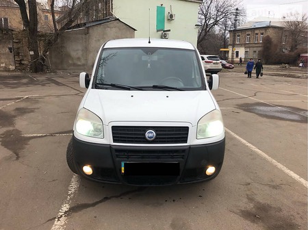 Fiat Doblo 2008  випуску Миколаїв з двигуном 1.9 л дизель мінівен механіка за 6500 долл. 