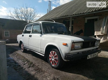 Lada 2105 1991  випуску Кропивницький з двигуном 0 л газ седан механіка за 27000 грн. 