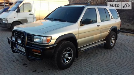 Nissan Pathfinder 1997  випуску Миколаїв з двигуном 3.3 л газ позашляховик механіка за 6900 долл. 