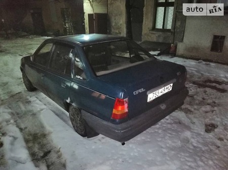 Opel Kadett 1987  випуску Івано-Франківськ з двигуном 0 л бензин седан механіка за 1500 долл. 