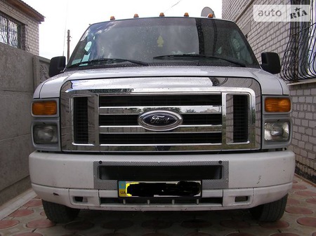 Ford Econoline 2008  випуску Луганськ з двигуном 4.6 л бензин мінівен автомат за 14500 долл. 