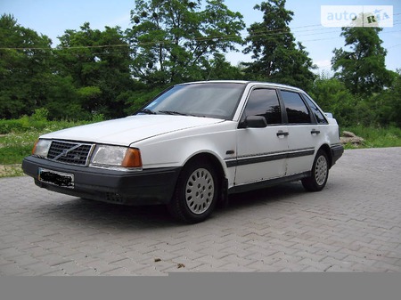 Volvo 440 1991  випуску Чернівці з двигуном 1.7 л бензин ліфтбек механіка за 1200 долл. 