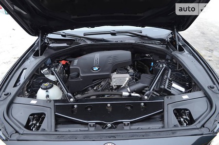 BMW 520 2017  випуску Київ з двигуном 0 л бензин седан автомат за 31500 долл. 