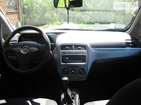 Fiat Grande Punto 2012  випуску Львів з двигуном 1.3 л дизель хэтчбек механіка за 6200 долл. 