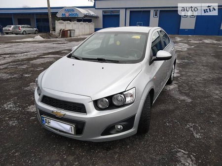 Chevrolet Aveo 2012  випуску Донецьк з двигуном 1.6 л газ седан автомат за 8200 долл. 
