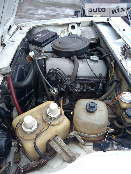 Lada 2105 1990  випуску Тернопіль з двигуном 0 л бензин седан механіка за 1200 долл. 