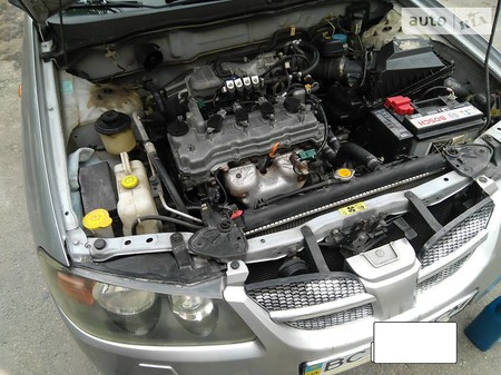 Nissan Almera 2005  випуску Львів з двигуном 1.5 л газ хэтчбек механіка за 5550 долл. 
