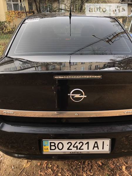 Opel Vectra 2007  випуску Чернівці з двигуном 2.2 л газ седан механіка за 7999 долл. 