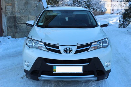 Toyota RAV 4 2013  випуску Івано-Франківськ з двигуном 2.2 л дизель позашляховик автомат за 22800 долл. 