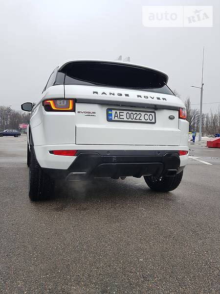 Land Rover Range Rover Evoque 2016  випуску Дніпро з двигуном 2 л бензин позашляховик автомат за 33800 долл. 
