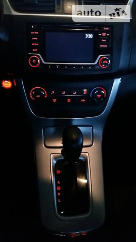 Nissan Sentra 2015  випуску Черкаси з двигуном 1.8 л бензин седан автомат за 10450 долл. 