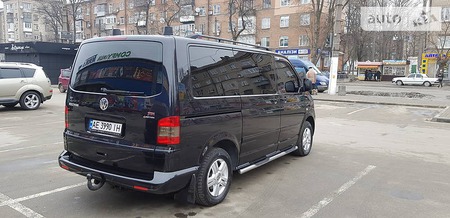 Volkswagen Multivan 2008  випуску Дніпро з двигуном 2.5 л дизель  механіка за 20800 долл. 