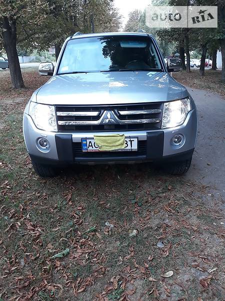 Mitsubishi Pajero 2009  випуску Ужгород з двигуном 3 л газ позашляховик автомат за 16900 долл. 