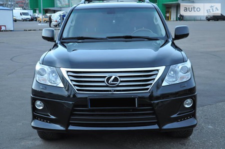 Lexus LX 570 2011  випуску Миколаїв з двигуном 5.7 л газ позашляховик автомат за 38000 долл. 