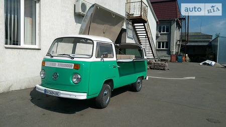 Volkswagen Transporter 1979  випуску Кропивницький з двигуном 0 л  мінівен  за 7900 долл. 