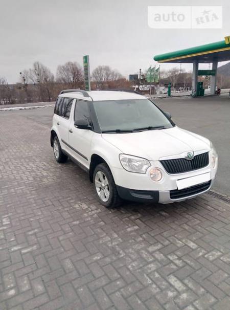 Skoda Yeti 2012  випуску Київ з двигуном 0 л бензин універсал механіка за 8900 долл. 